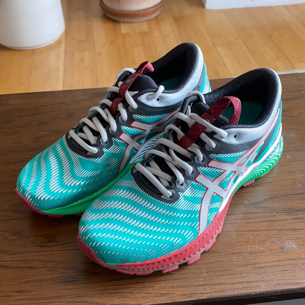 ASICS 22 Gel-Nimbus multicolored women’s running shoe size 8 1/2 NEW